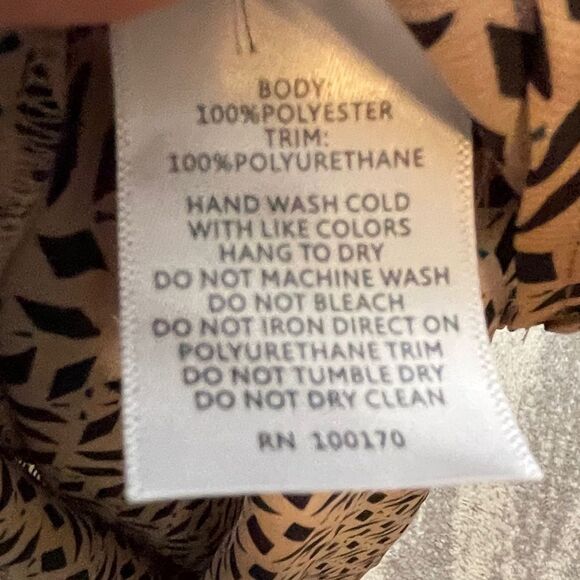 Kenar Blouse‎ - Picture 7 of 7